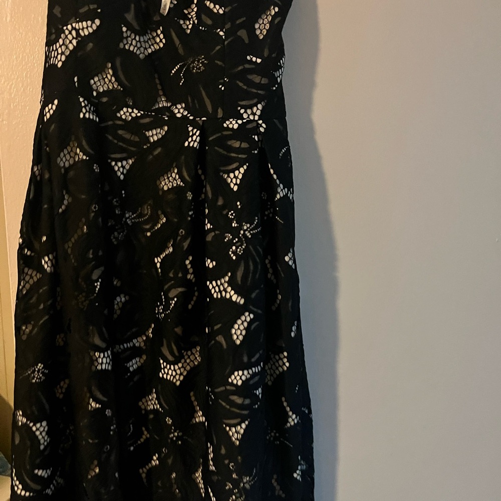 Dress - Picture 3 of 4